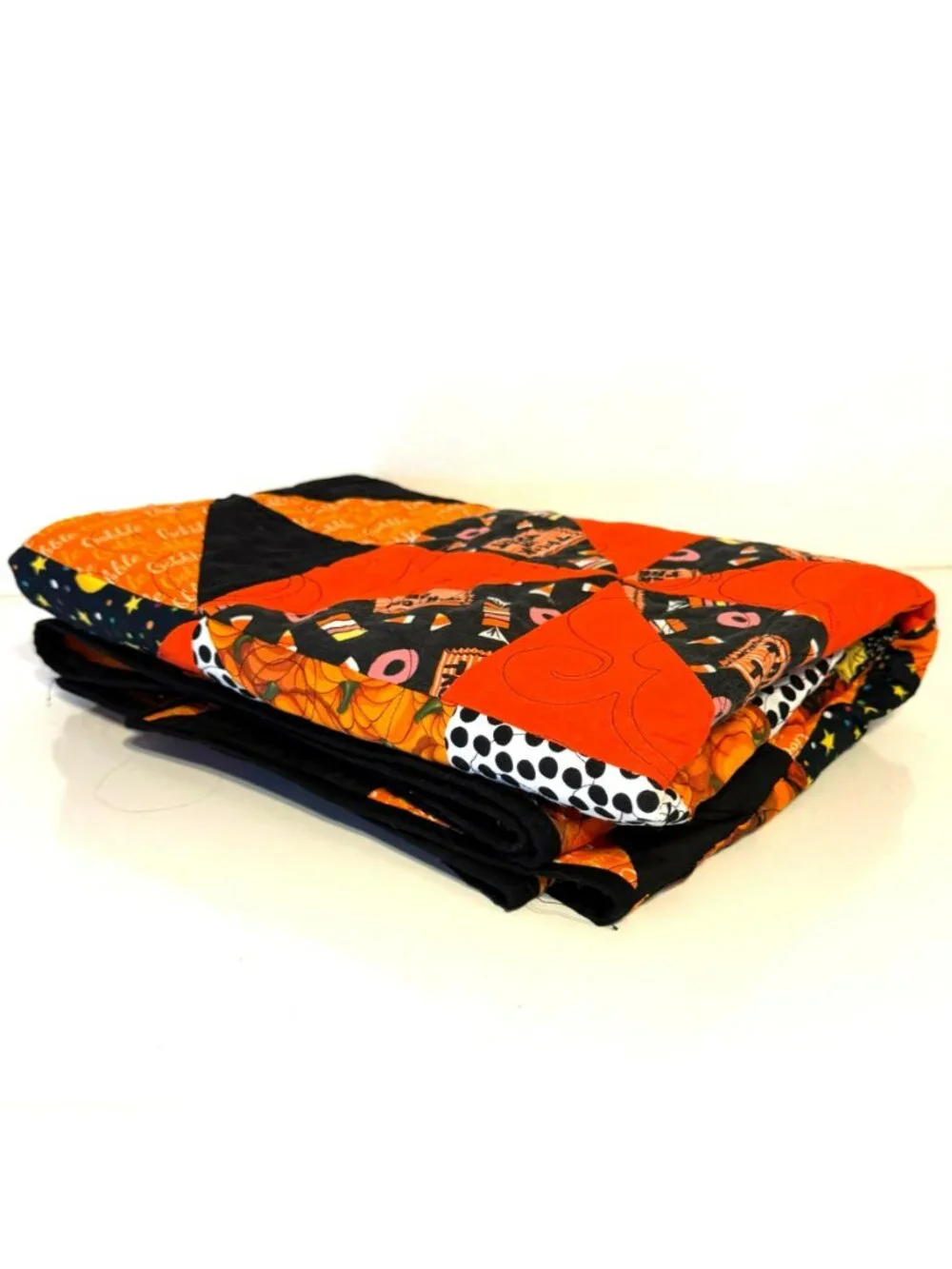 Handmade Halloween Patchwork Quilt 54x43 Reversible Black Cat Pumpkin Throw